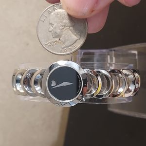 WOMEN'S SMALL MOVADO CHAIN LINK SILVER WATCH